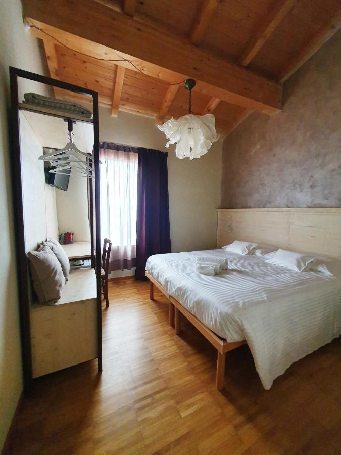 Osteria E Locanda Del Viaggiatore Русси Экстерьер фото