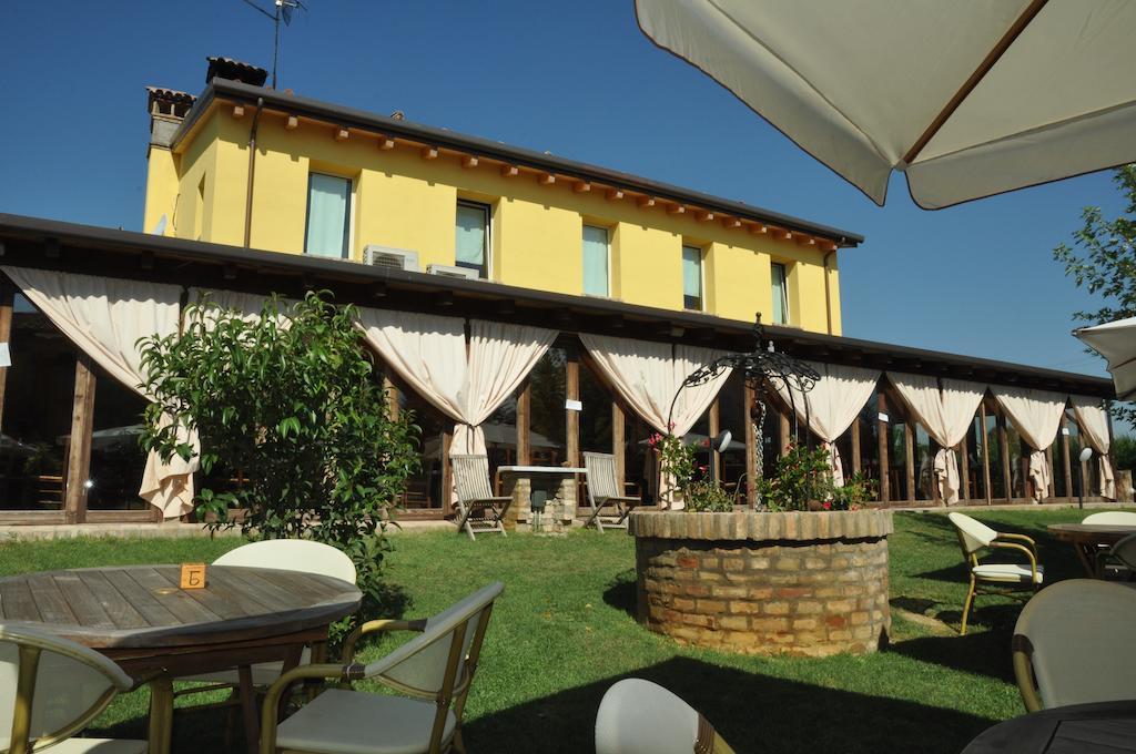Osteria E Locanda Del Viaggiatore Русси Экстерьер фото